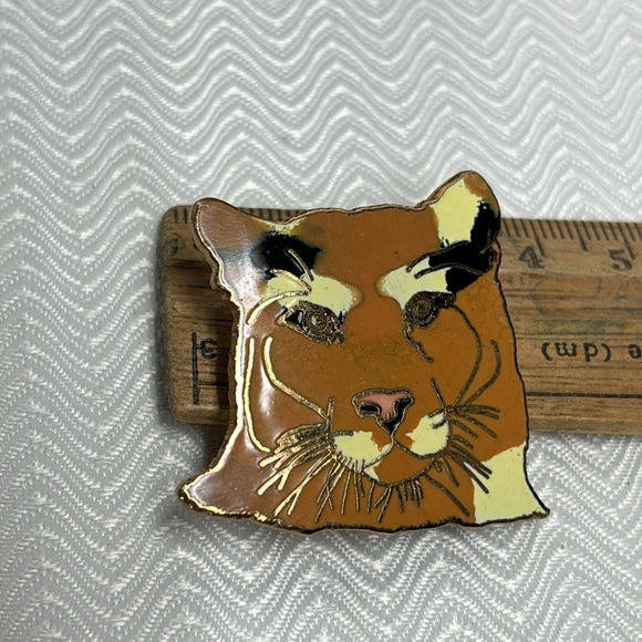 Wildlife collection lapel hat pin - Picture 3 of 7